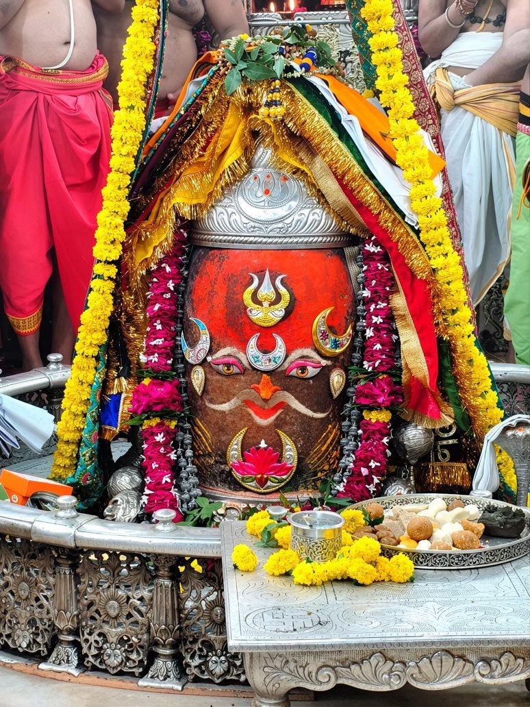 lnkandpal's tweet photo. ॐ नमः शिवाय।। https://t.co/R7RGjYJjdF