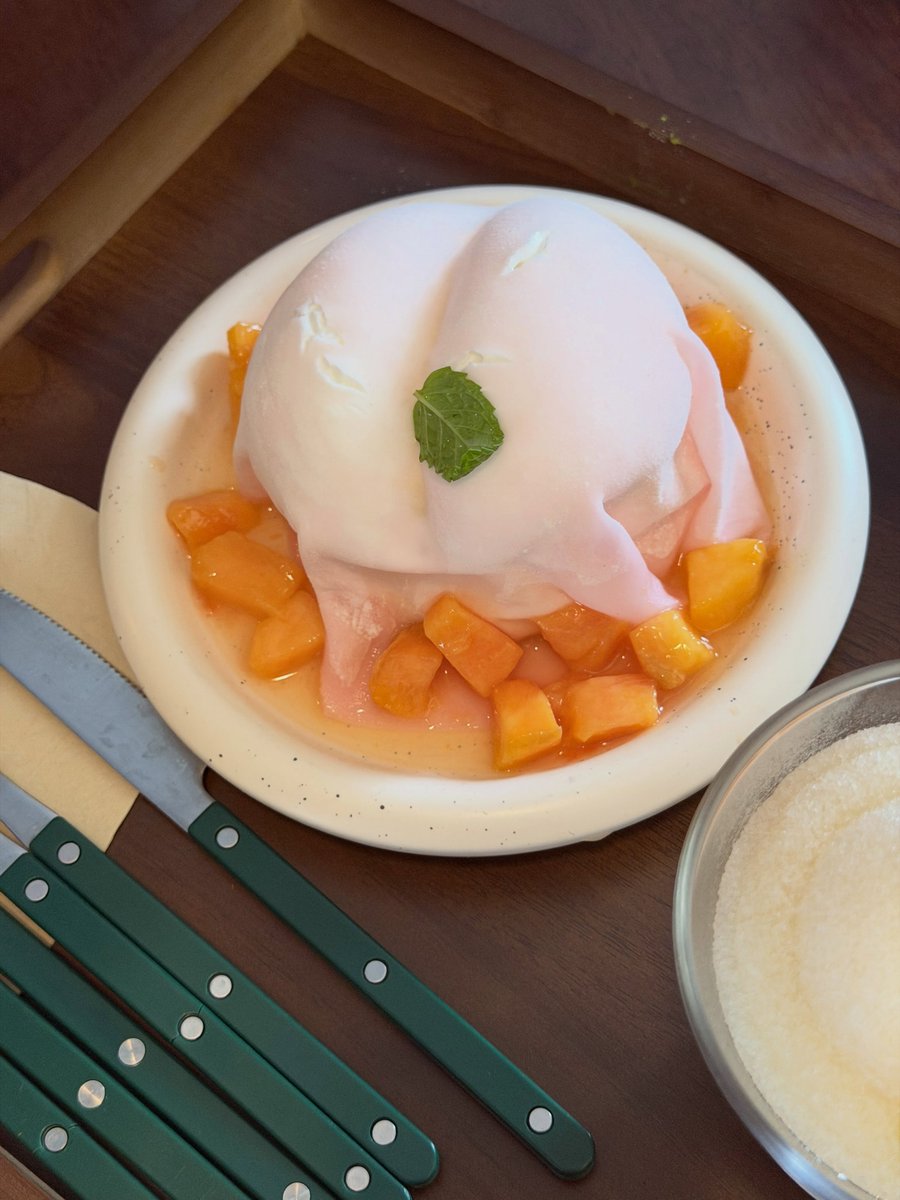 Swakarja's tweet photo. Never too early for yummy thing. https://t.co/3kH2buxZoI
