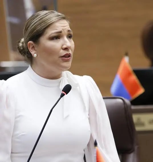RoblesBarrantes's tweet photo. Doña Marta Esquivel la felicito por su investigación contra los posibles nombramientos irregulares en el directorio anterior. Le invito a que extienda el análisis a todos los puestos del directorio anterior. Especialmente la Primera Secretaria que influye mucho en los nombramientos, especial énfasis, en la administración de la exdiputada Carballo Arce quien hoy ocupa el puesto de Gobierno como directora nacional de los CEN-CINAI.  Si ocupa más información, se la pide a la exdiputada Ada Acuña que lo denunció varias veces.

Ahí está la mayor posible piñata. ¿Le entra o es selectiva la lucha?
