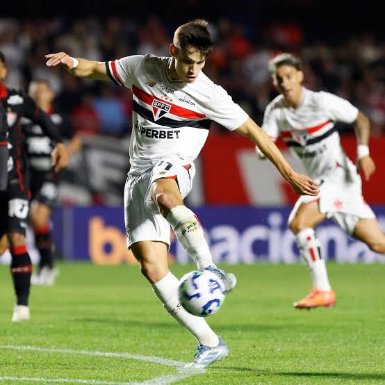 MULEQUE008's tweet photo. FIM DE JOGO. O São Paulo vence o Gomorra FC por 3x2 e está classificado para a Fase 2 do NOFAP 
⚽Calleri - 1
⚽Luciano - 67
⚽Cauly - 80
⚽ @Angel2osd - 77
⚽ @Angel2osd - 40
#nofapseptember #nofapsetembro #nofapsetember #nofapsemtember #guerreirosdesetembro https://t.co/XPSmdZo5ou