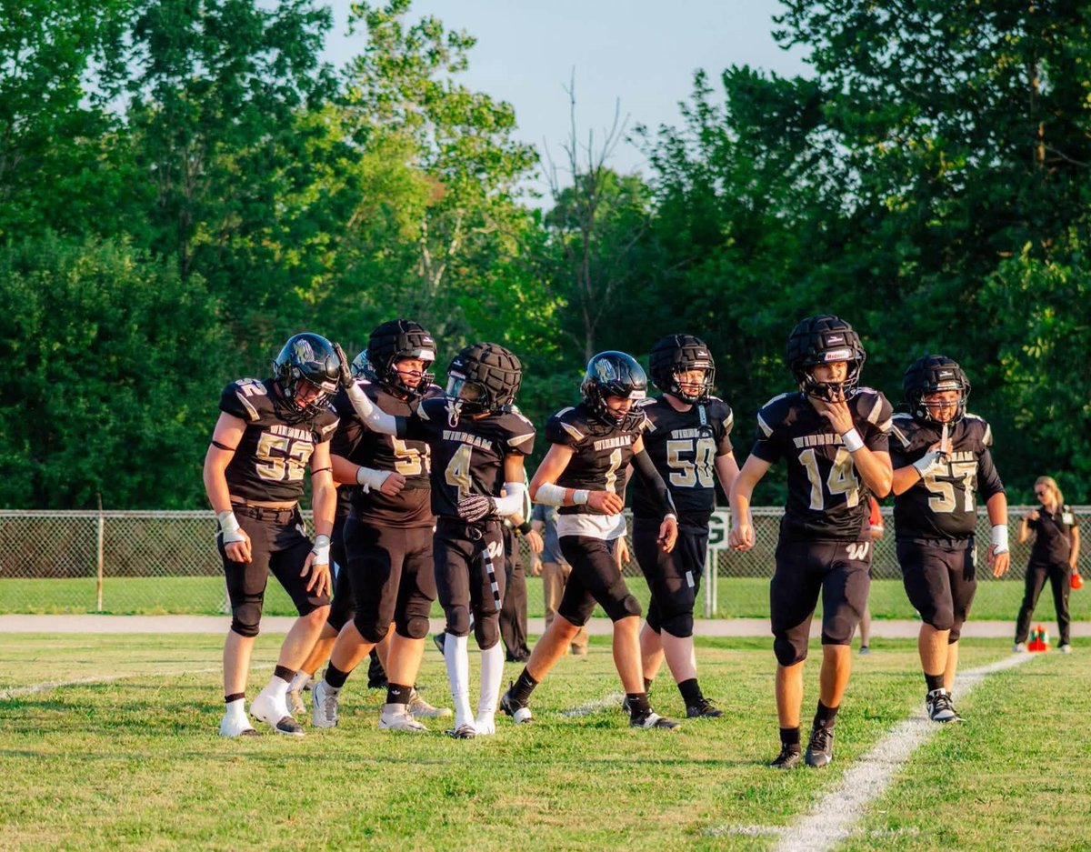 WindhamWHS's tweet photo. "Talent wins games, teamwork wins championships." — Michael Jordan

@TMobile #Entry #FN5GL #FridayNight5G #WindhamBombers #WindhamOhio #WHSAthleticBoosters  #WindhamExemptedVillageSchools https://t.co/aZYLmkqjos
