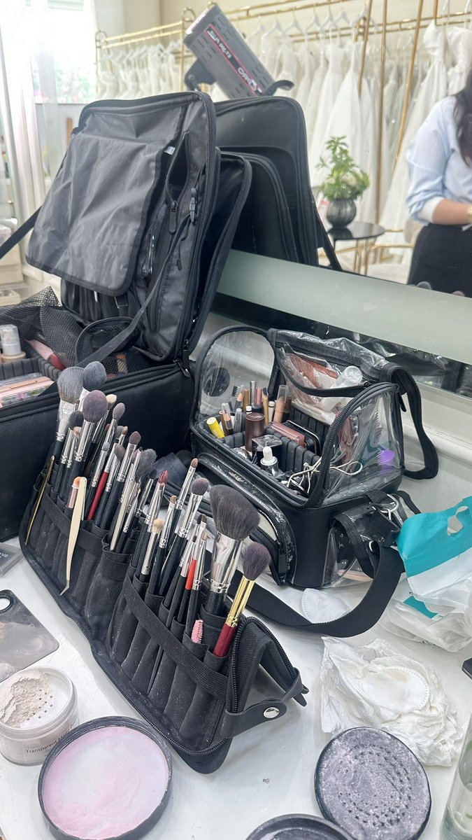 LinnzMakeup's tweet photo. Mình đang làm việc .. ko kịp đăng bài buổi sáng
Chúc mọi người ngày nghỉ lễ cuối vui vẻ..
#makeup https://t.co/flwAT0webc