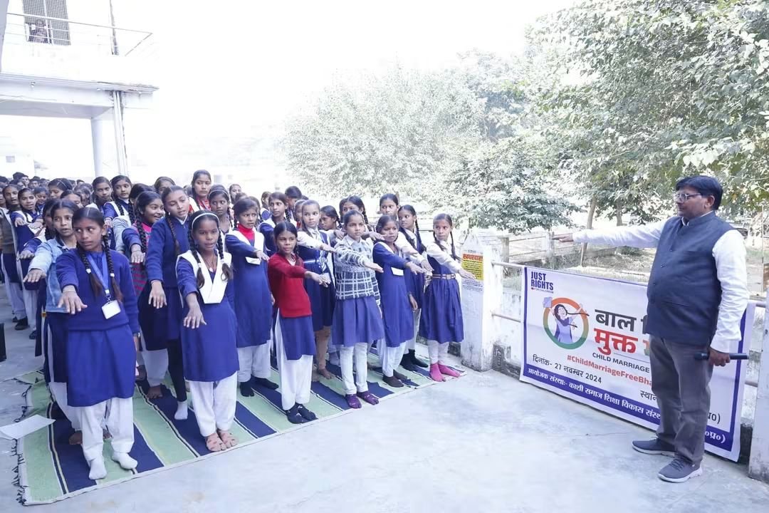 devendr83860896's tweet photo. #JustRightsIndia
@NITIAayog 
#childmarriagefreeIndia
#badayun
#farookhabad
#Bhuvanreview 
 #KashiSansthan 
#MeenaSingh 
@PakPMO https://t.co/lGwJV7JTdO