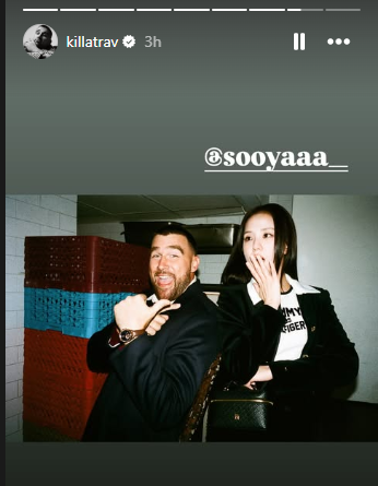 ForeverKimJisoo's tweet photo. Travis Kelce's Instagram story update with JISOO. https://t.co/foxxeEjecJ