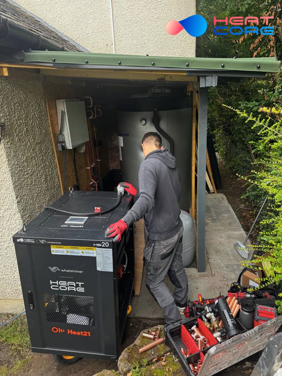 Heatcore_tech's tweet photo. HS20 installation complete!👏

Successfully set up at home. One compact system delivers reliable heating AND hot water for a whole 200+ sqm house - all while mining BTC at the same time.🏡🪴

Sustainable heat + passive income in one unit. Home mining done right.☀️
#HeatCore #WhatsMiner #BTCMining #HydroCooling