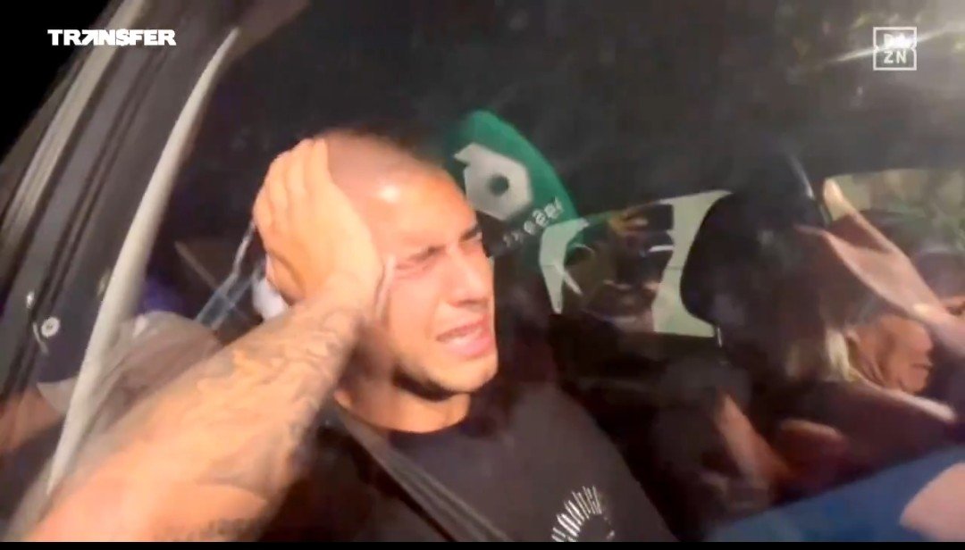 DamianF77's tweet photo. @RBetisCantera Al niño que le rompieron su sueño 😪  por fichar a ceballos que es un paquete. https://t.co/KE5bKsK0t6