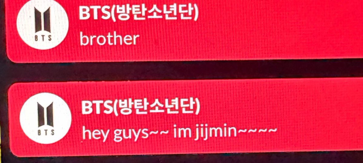 jmjklab's tweet photo. O #JIMIN no chat sendo a coisa mais fofa do mundo! 

🐥: im jiming
🐥: jimin
🐥: hey guys im jijmin

🤣🤍 https://t.co/eIiuZaKGKX
