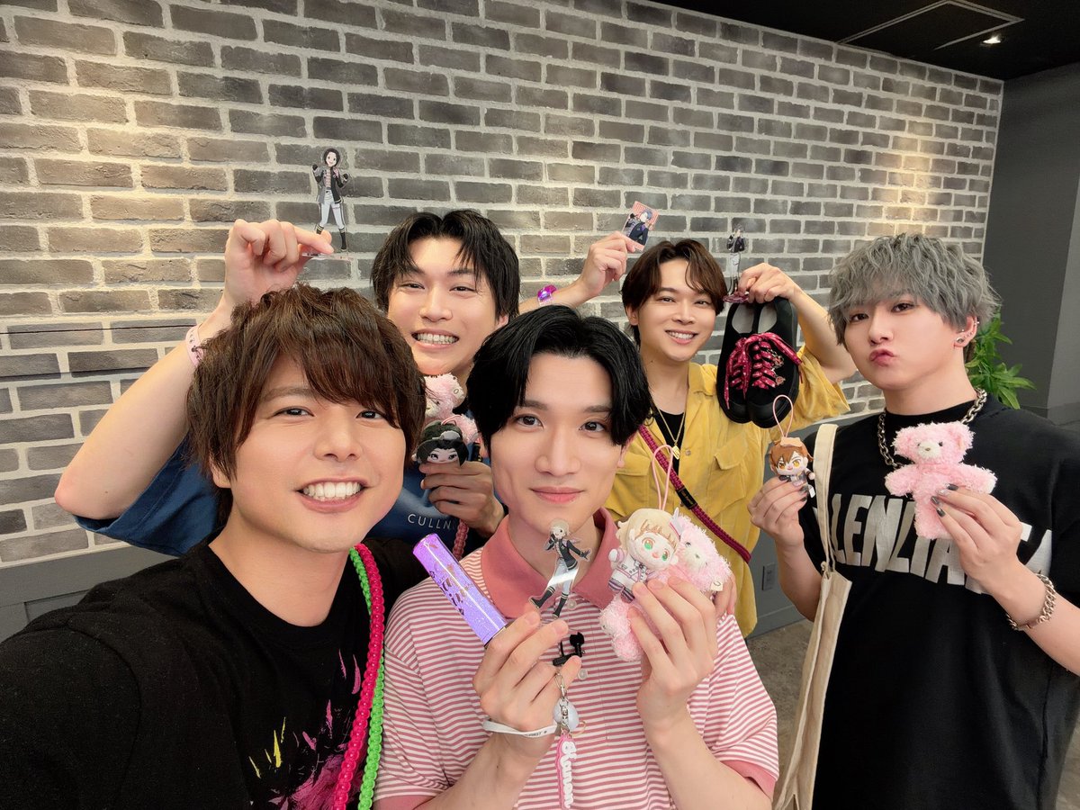 yano_0319's tweet photo. #SideM特別生配信
ご視聴いただきありがとうございました！
新しく仲間になってくれた伊能くん、面白い男ですぜ！
引き続き、姫野かのんを、もふもふえんを、そして315プロのアイドル達のプロデュースをよろしくお願いいたします！
#SideM https://t.co/H63RGwAdDU