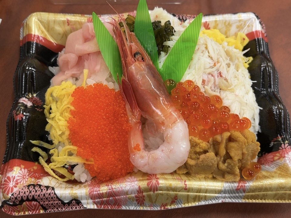 nonderful's tweet photo. 【でっかいど〜！北海道〜！】

大手百貨店が開催する地方産物展示会

60過ぎて初めて、生涯お初で訪れた

ずーっと偏見の目でみてた、こういう催し物

何でもかんでもただ高額で、“高かろう 不味かろう” なモノしか並んでないと

偏見もはなはだしい

結果的にやっぱりど…

https://t.co/6lndUKG6Vr https://t.co/oiHUSwOgwj