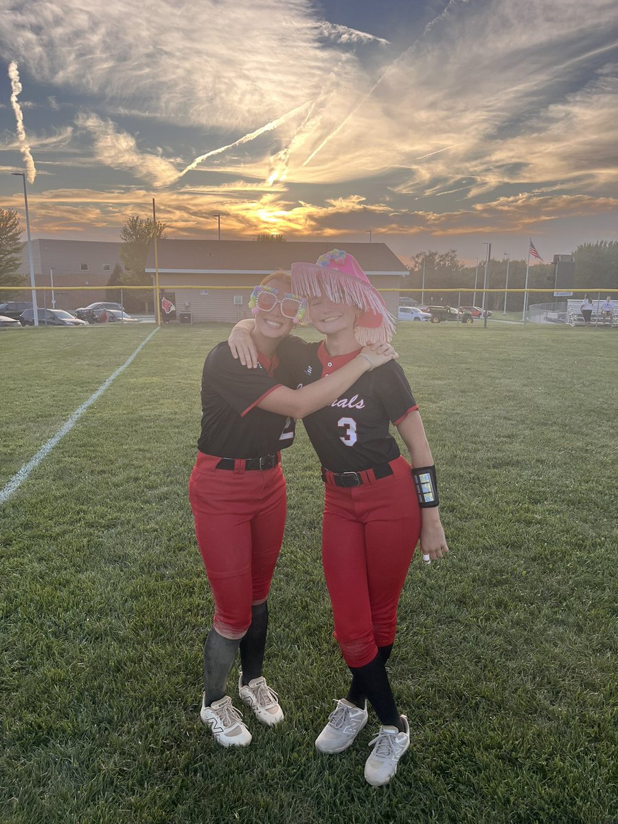 CreteSoftball's tweet photo. JV and Varsity get the wins against Fairbury! 

Cohesiveness shoutouts go to Jaslyn, Kesha, Mac, Berkley, &amp; Kennedy! 
Def. MVP goes to Reese!
Off. MVP goes to Hayley! 
@madynn_dunham10 &amp; @IzzyOltmans homer!

Thursday’s games in Hastings v Adams Central 4:00 &amp; North Platte 6:30 https://t.co/nIy03Ic4Hv