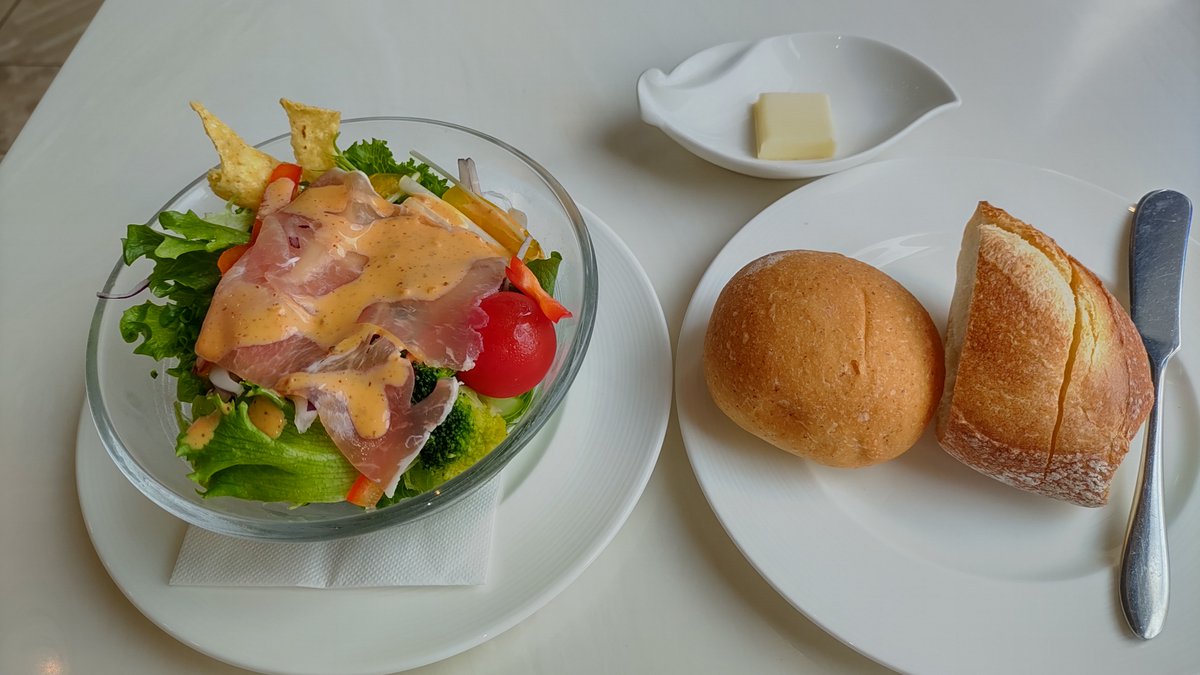 Twintail0141's tweet photo. 木更津ワシントンホテル ボンサルーテ
ワゴンデザート食べ放題付きランチ
•ボスカイオーラパスタ https://t.co/gDHAzPZIdk