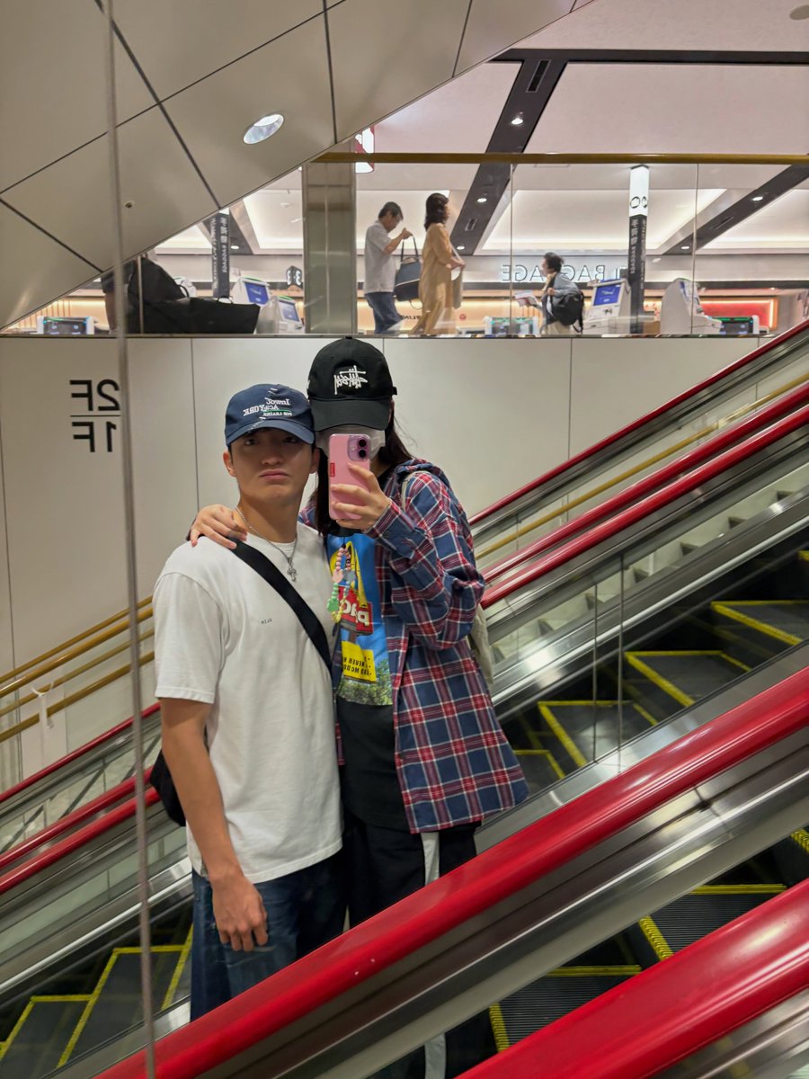 TheAnnyeongOppa's tweet photo. JI YE EUN AND VATA ARE GETTING MARRIED 🥹🩷 

Both Ye Eun and Vata's agencies have confirmed. Congratulations and best wishes to our lovely couple 💞

📷: Vata_500

#JiYeEun #Vata https://t.co/SBc3RRc1B9