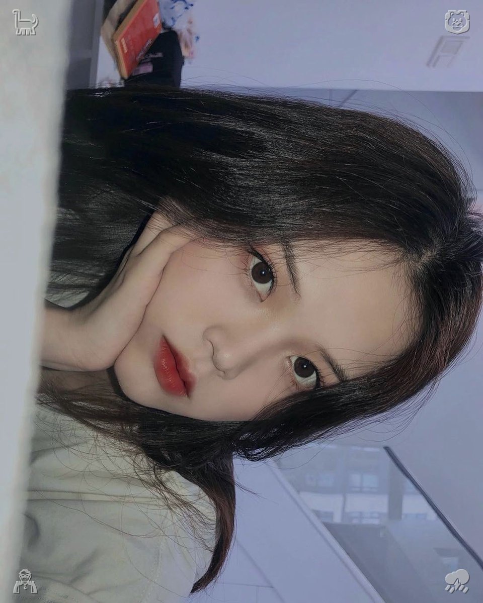 fernandabiazus's tweet photo. Played a game of billiards with a buddy and came out on top, 5–3. The mirror’s voice has grown quieter, less a shout of sorrow and more a tender nudge that I exist, that I matter, that I’m complete. My fingers graze the glass, meeting the eyes of the image before me, and I mu https://t.co/jWI2Z62SIc