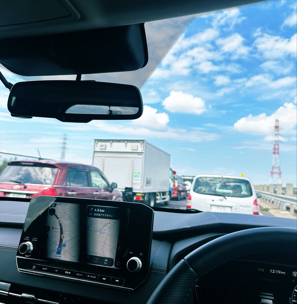 kennoguchi0821's tweet photo. アクアライン、火災により通行止め…捕まって身動きとれず。これから新型パジェロの発表会なのに🥲 https://t.co/s99MjG8Ehx