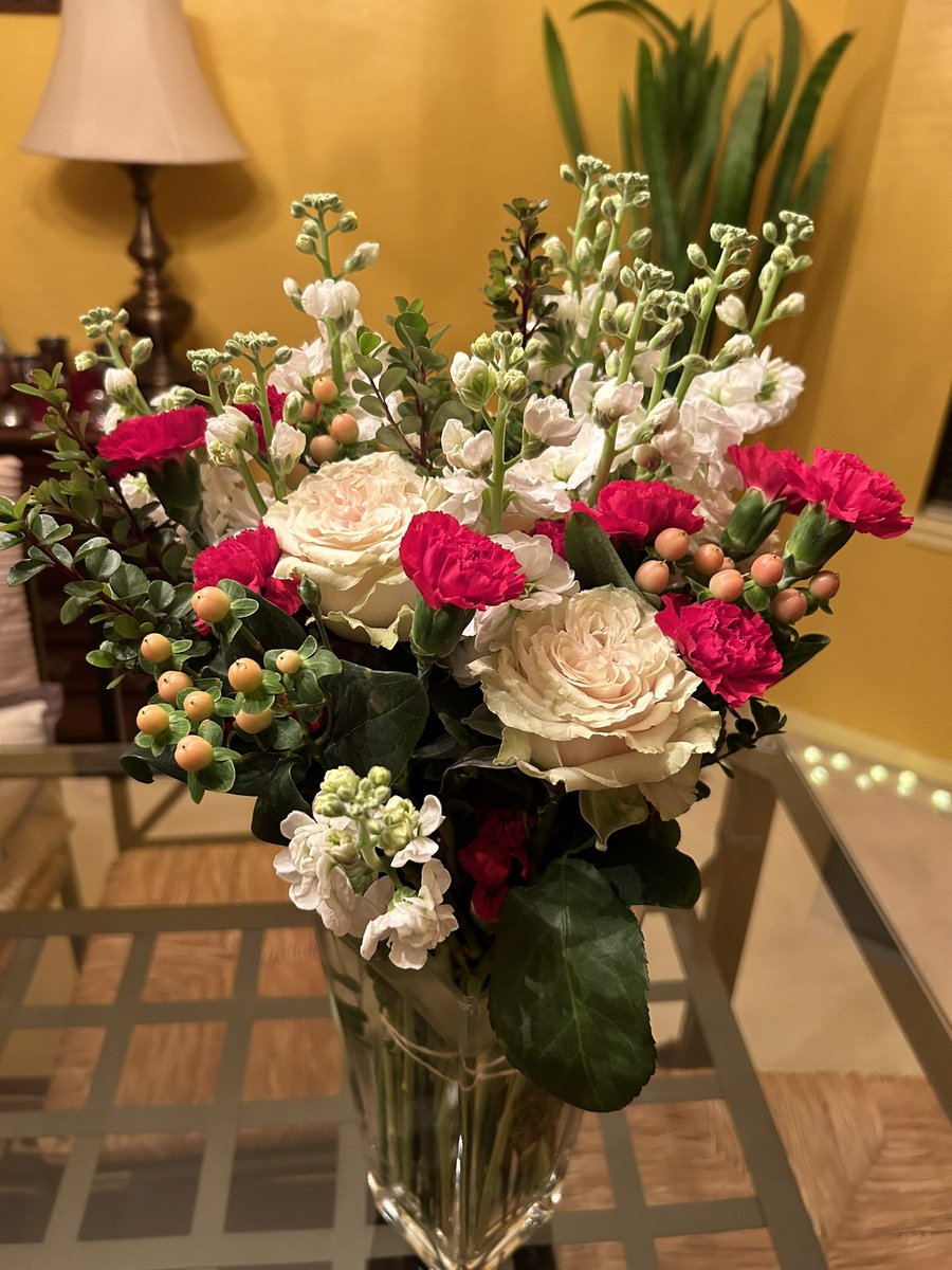JANYC473's tweet photo. @ant_cora Or a florist 🌹🌸🌺🌻 https://t.co/Cmyrz7TEvL