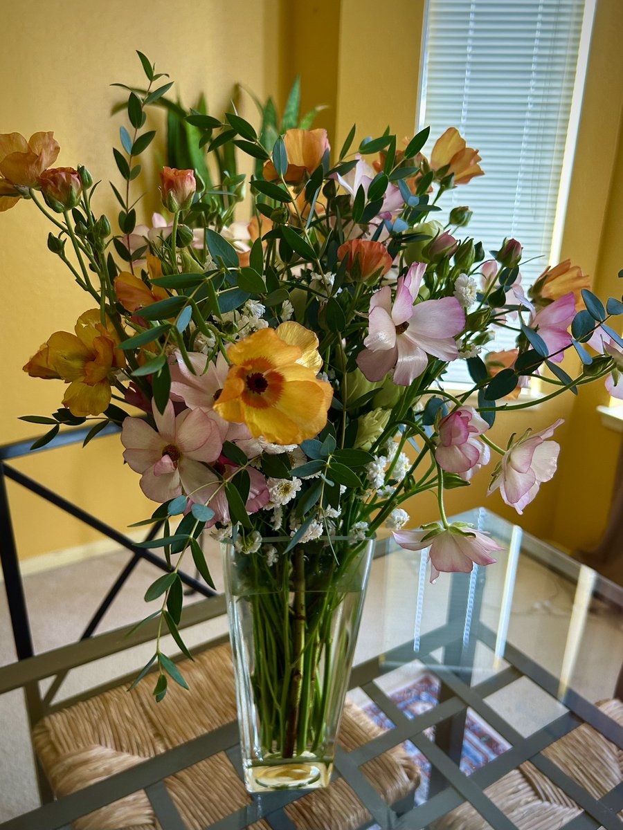 JANYC473's tweet photo. @ant_cora Or a florist 🌹🌸🌺🌻 https://t.co/Cmyrz7TEvL