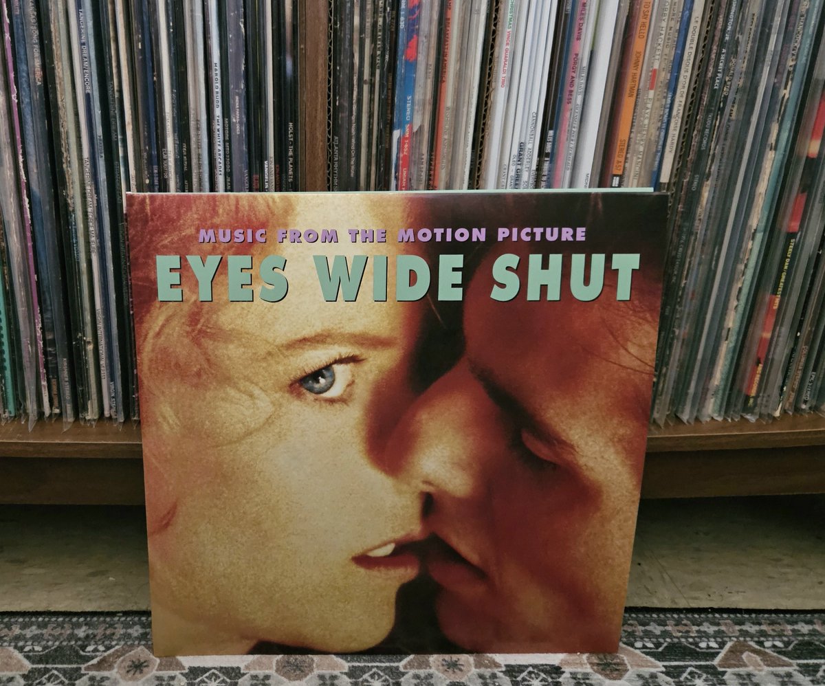 VeraCausa9's tweet photo. Here you can listen to Shostakovich's 'Waltz 2 from Suite 1 for Variety Orchestra (1955) used by Kubrick for his 1999 'Eyes Wide Shut' movie soundtrack performed by the Royal Concertgebouw Orchestra conductor Riccardo Chailly. A favorite!

https://t.co/4GF2C9yGYB https://t.co/habrpGkB7i
