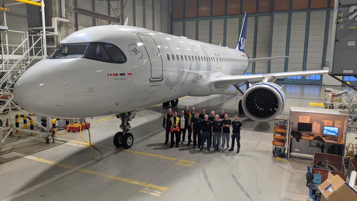 SERobinsonJr's tweet photo. STARLINK: SAS - Scandinavian Airlines announced that in just six months it finished installing Starlink on all 81 Airbus A320neo aircraft. 

The A320neo fleet is about 70% of SAS aircraft and the core of its European network; it is the first SAS type fully fitted with Starlink. 

Installs ran during normal operations, with each jet tested and approved before returning to service.

Per SAS CCO, Paul Verhagen, "Today, the installation across our entire A320neo fleet is complete, in record time. Bringing high-speed connectivity to these aircraft means many of our customers can enjoy a better-connected journey... Being connected has become a natural part of everyday life, and that doesn’t change when we board a plane. With gate-to-gate connectivity, our customers have more freedom to choose how they spend their time travelling with us."

More Starlink news in the EC below!