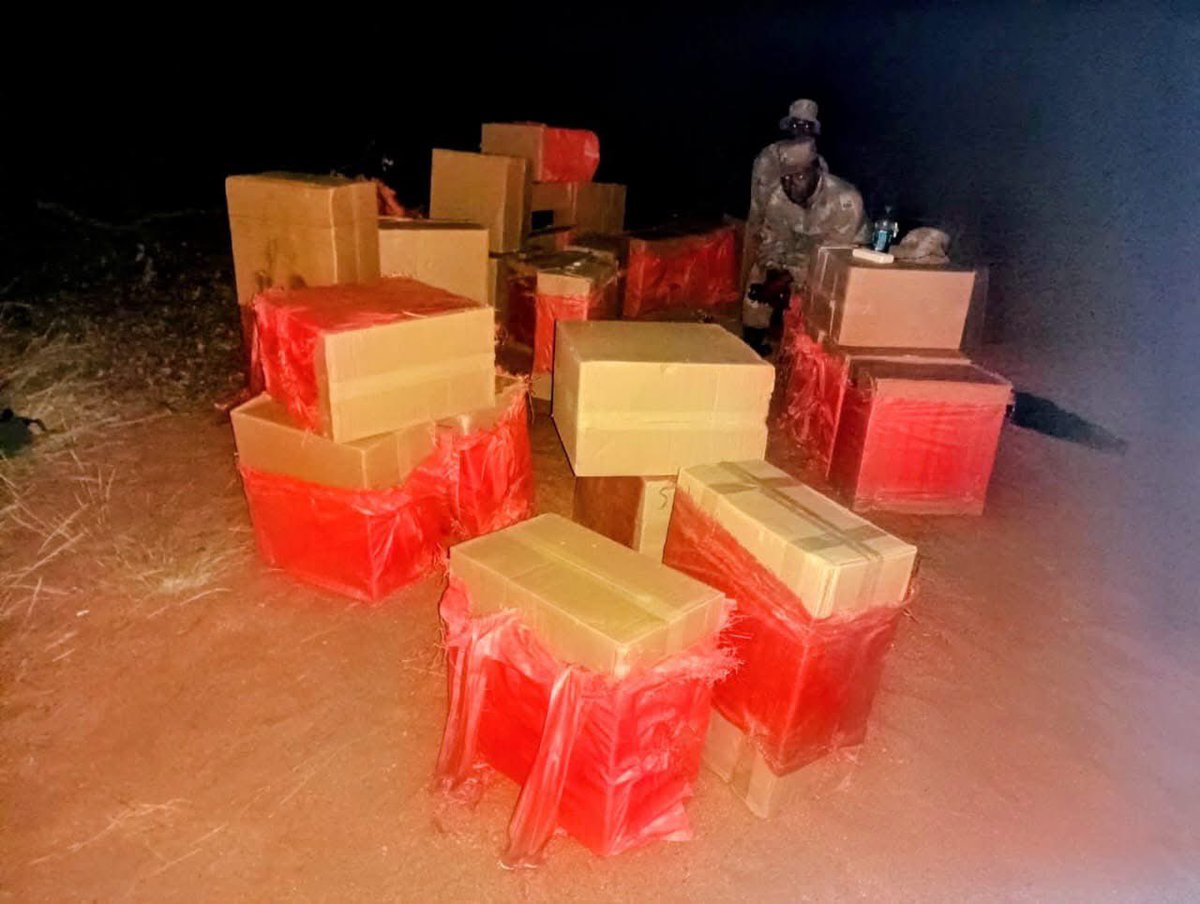 Abramjee's tweet photo. Operation CORONA Success:

Sergeant Mavunda of the 4 Artillery Regiment, deployed in Limpopo under Operation CORONA, led his troops in an operation that resulted in the confiscation of illicit cigarettes valued at R814,099.

The seizure was made during a night patrol in the Vhembe District Municipality, highlighting the SANDF’s continued efforts to combat illicit activities and strengthen security along the country’s borders.

@SANDF_ZA @TaxJustice_SA