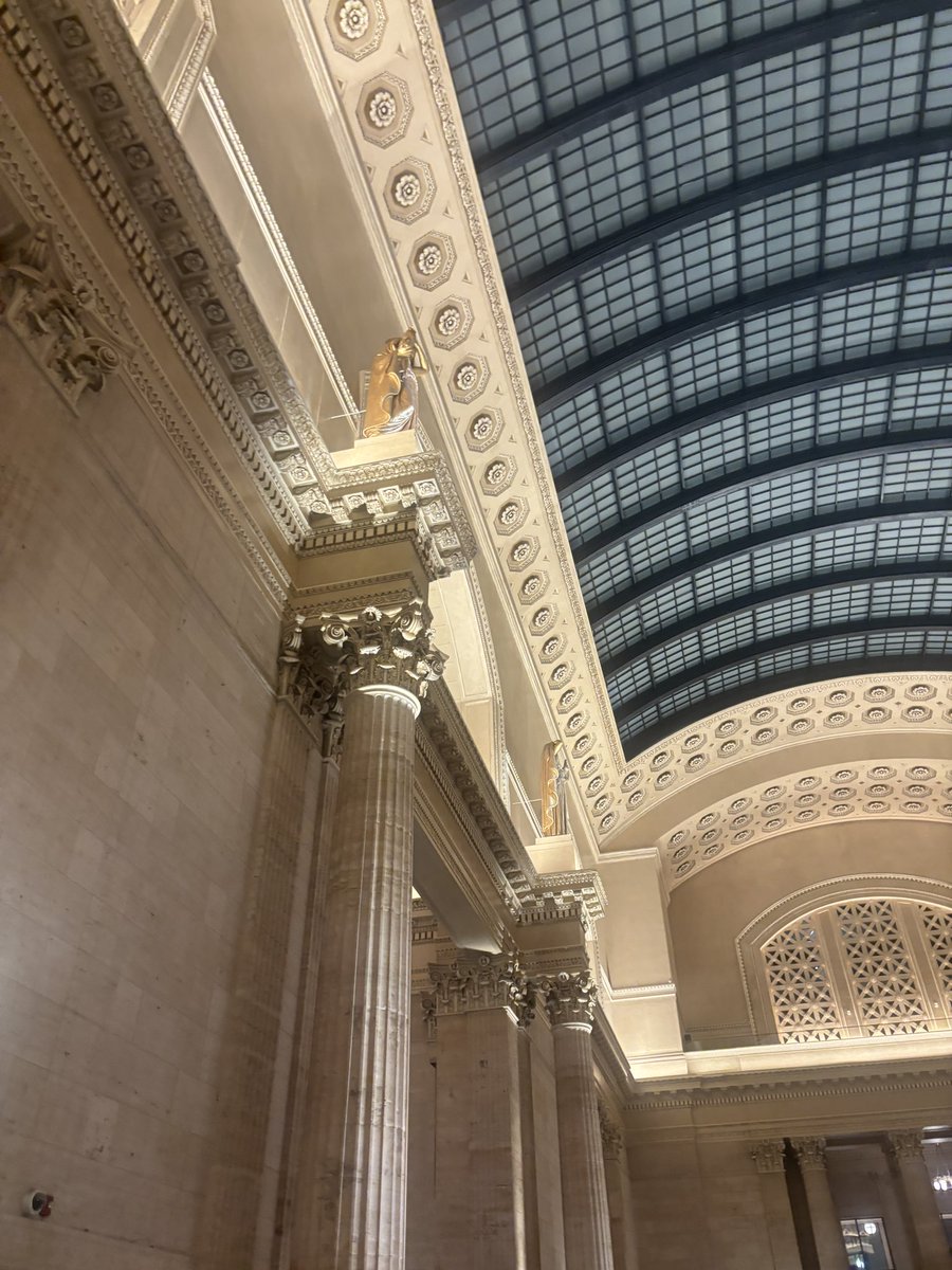 carterwsmith's tweet photo. Top 5 aura transit building https://t.co/BmTPgGvD8l