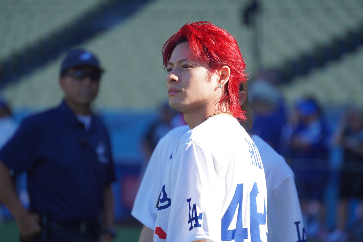 fullcountmlbc2's tweet photo. ドジャースタジアムに来場した #Number_i #平野紫耀 さん👀

#Dodgers #Number_i_Dodgers https://t.co/95PjgvOefF