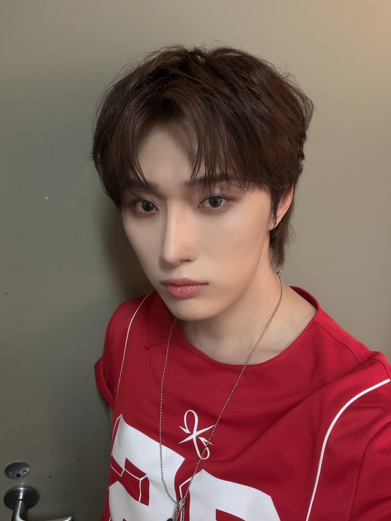 OmegaX_members's tweet photo. [#OX]

Chicago! Did you have fun tonight?!
I had SO much fun!🔥

#OMEGA_X #오메가엑스
#재한 #JAEHAN https://t.co/DNaClB89uq