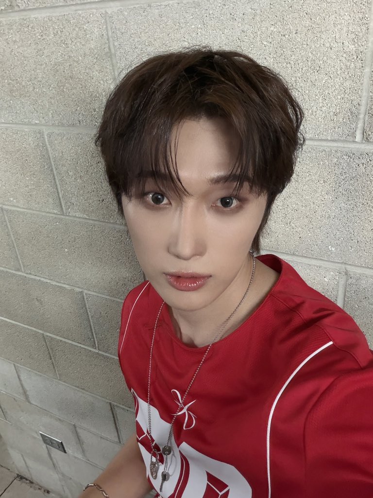 OmegaX_members's tweet photo. [#OX]

Chicago! Did you have fun tonight?!
I had SO much fun!🔥

#OMEGA_X #오메가엑스
#재한 #JAEHAN https://t.co/DNaClB89uq
