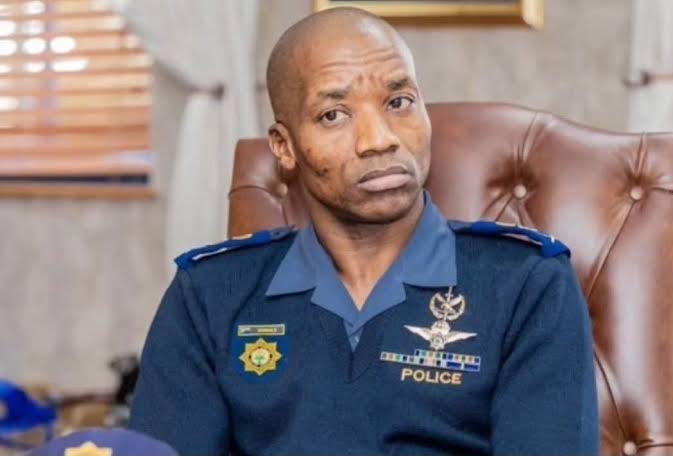 Sunflowerreal's tweet photo. Major General Jabulani Khumalo joined the police in 1994 and now has more than 30 years of law enforcement experience. He is a trained member of the elite Special Task Force. 

He served as Uthukela District Commissioner before moving across to become Zululand District Commander. 

He chaired the fast tracked disciplinary process that found suspended Crime Intelligence deputy head Feroz Khan guilty of misconduct and recommended his dismissal. 

Khan repeatedly tried to have Khumalo removed from the process through the courts, but the Labour Court dismissed his urgent application.
#MadlangaCommission