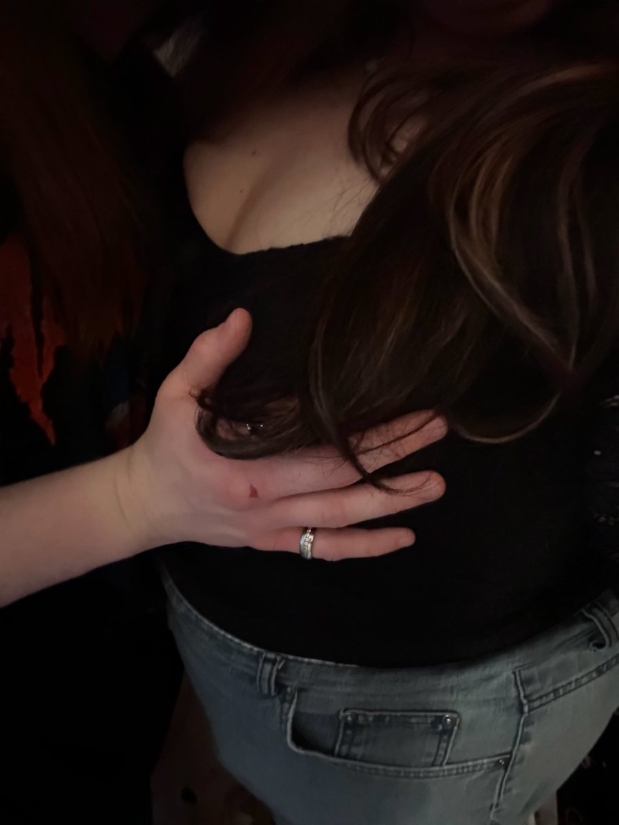 bunnybfx's tweet photo. #moothunt for my #nsfwtwt 
21 / 5’7 / adhd
I post on here dominating my little bunny gf 
 • I’m promoting her too because she sells content 
• Into somewhat harder kinks #ageplay #ddlg #cnc #somno
• Looking for mutuals with similar kinks ! https://t.co/rYTgddYWeg