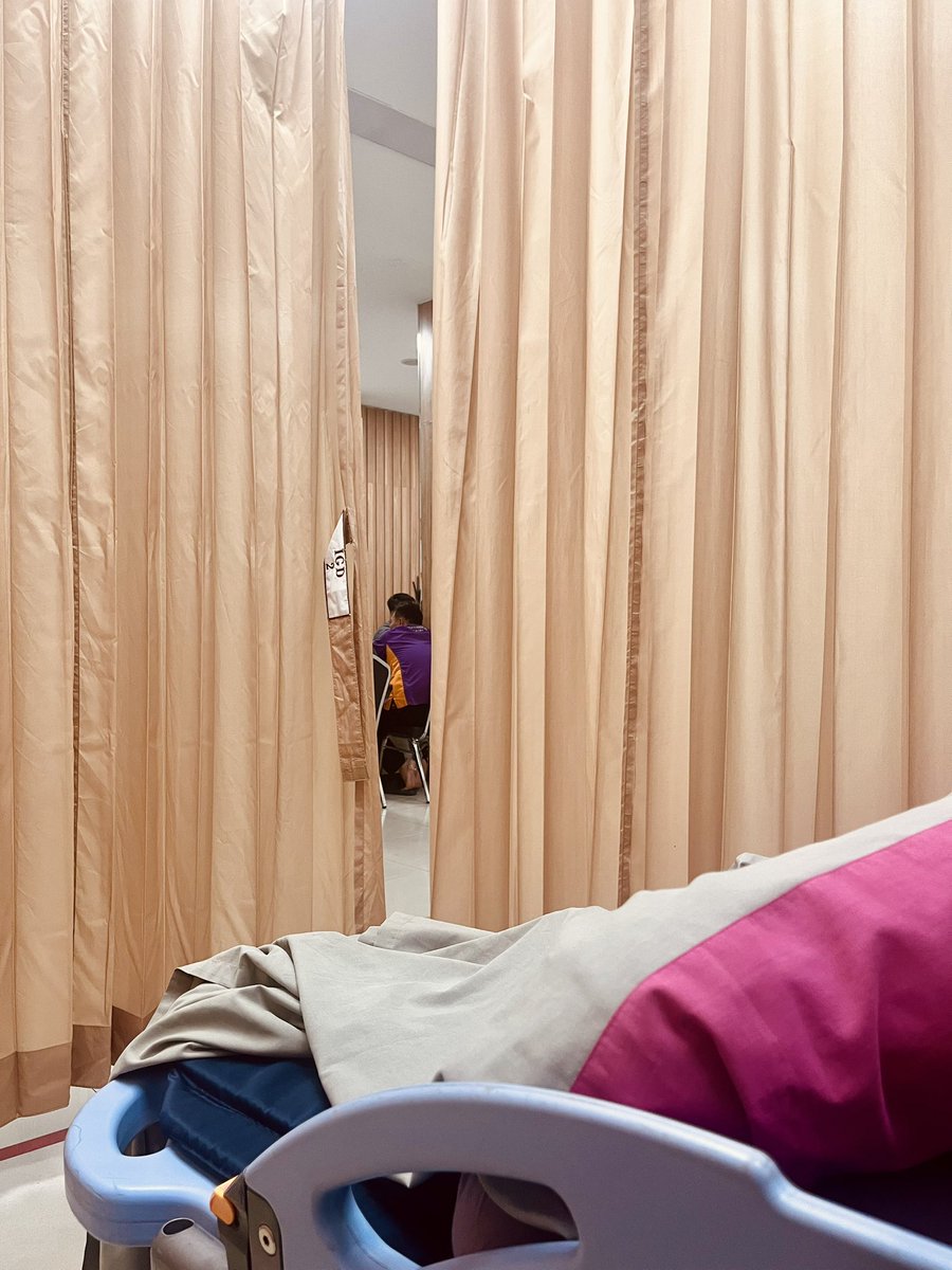 kysanagisa's tweet photo. gini ya perasaannya kalo orang tua masuk rumah sakit tuh sedih banget🥲
boleh minta doa semoga mamaku cepet sembuh ya😭😭😭
maaf kalo agak berkurang interaksinya hari ini guys https://t.co/XfA6DXkrkO