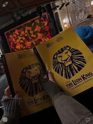 real_leogomes's tweet photo. 📖 A tale from the shore — Upon returning to her house, she sets the stone back on the sill beside her mother's picture, lays the volume on the coffee table, and pulls the blanket tightly around herself as she sits, reflecting on the day and the many folks she encountered. https://t.co/TTyNXvlUQU
