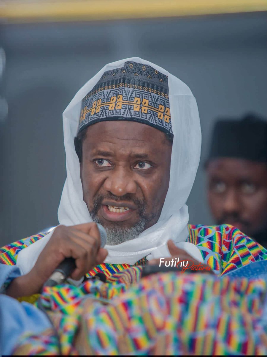 MCiseu's tweet photo. Gamowat Médina Cheikh Ibrahim : image causerie Cheikh Mahi A.cisse, imam et porte parole de la faydtidiania 🙏🙏🙏 https://t.co/3cNhgWtFYo