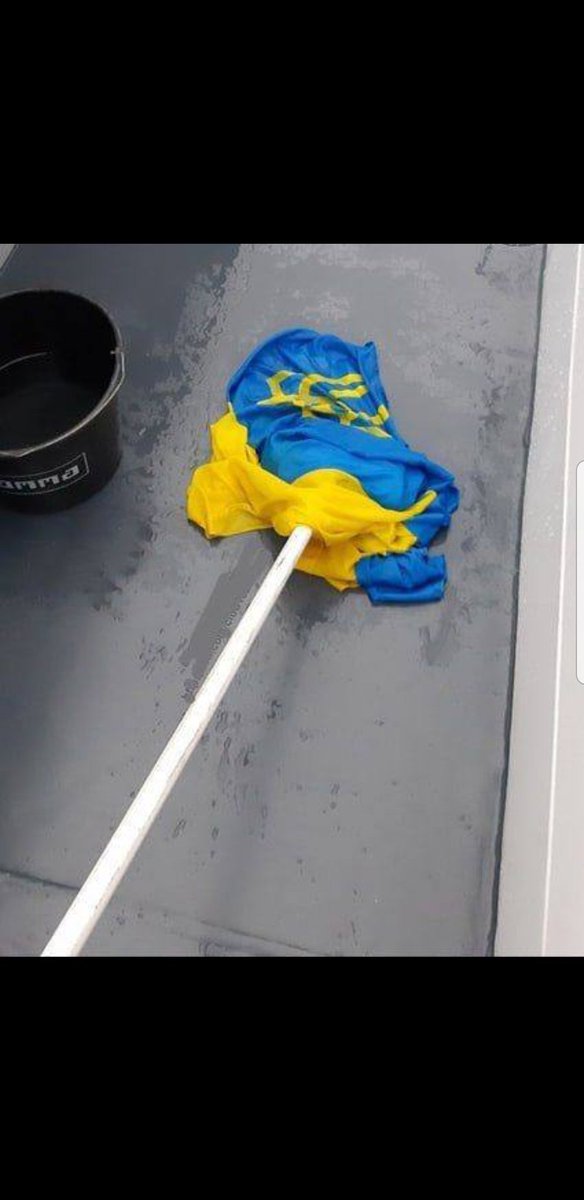 BWutka's tweet photo. @PiotrSzumlewicz 🚽🇺🇦 https://t.co/CCQ4gwFqUm