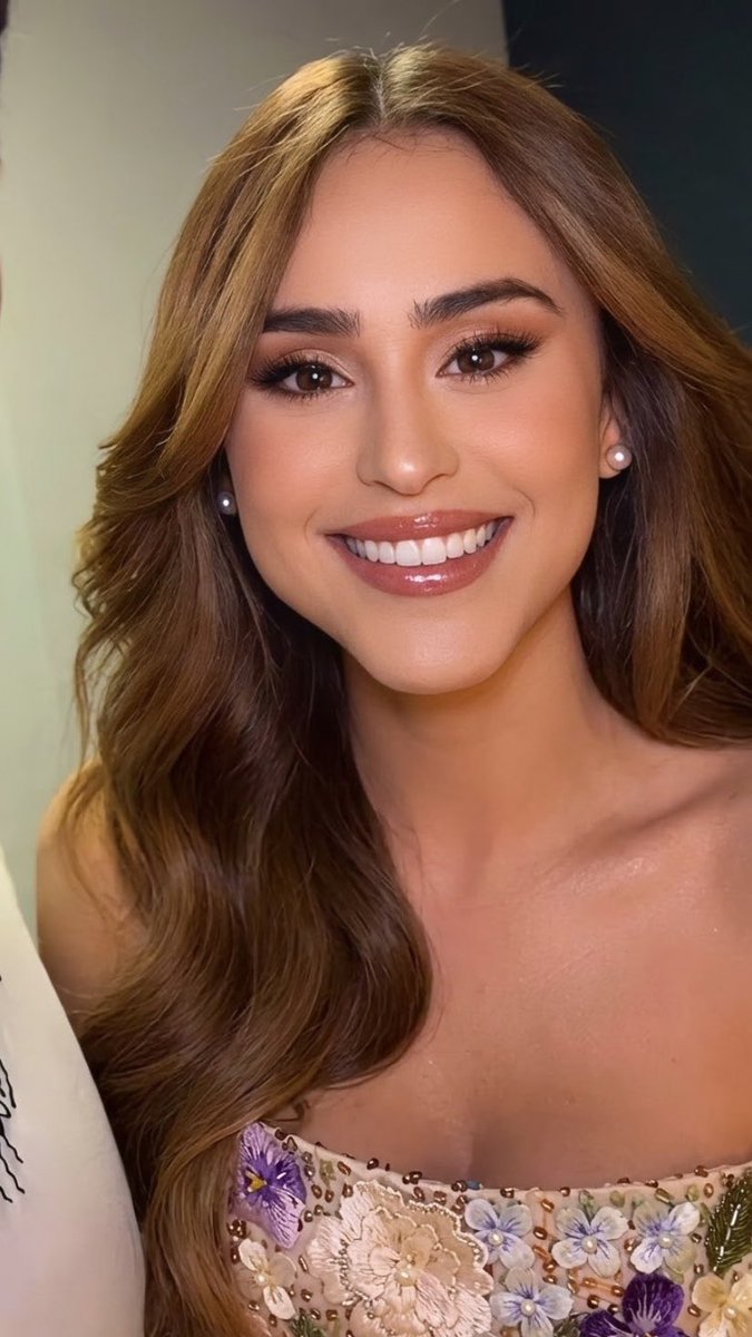 iamclima_maeta's tweet photo. Nuestra preciosísima chica del clima.🌸💖
YANET YA GANÓ 
#YanetGarcía https://t.co/LqFTWJ1Exs