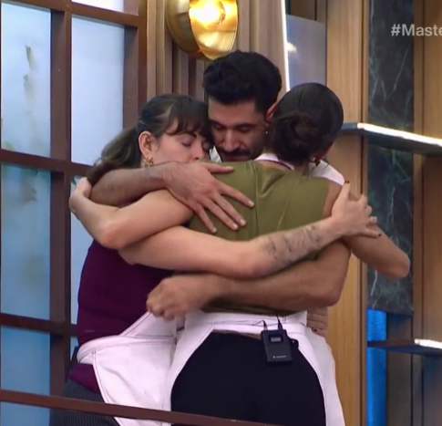 jillshastings's tweet photo. carla é pessoa mais detestável que eu já vi passar por um reality show nos últimos meses #MasterChefBR https://t.co/WeN5yXKd0n