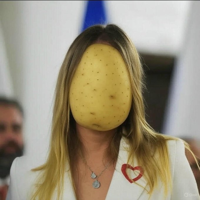 BWutka's tweet photo. @ArkadiuszMyrcha Pozdrów Kinię 💋 https://t.co/Slp3MoLlsw