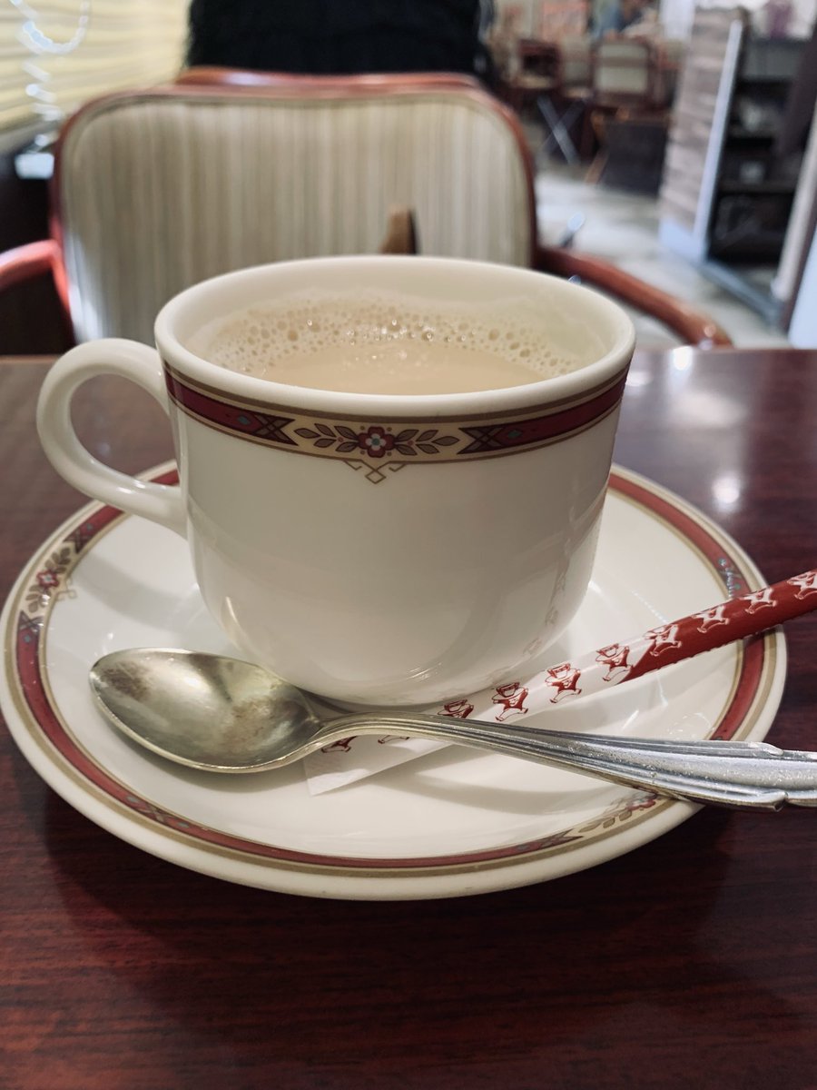 haruowl's tweet photo. 昼食後にひと休みしようと入った喫茶店。NIKKO(業務用かな？)のコーヒーセットと砂糖のパッケージがかわいいな。 https://t.co/tj21b2parN