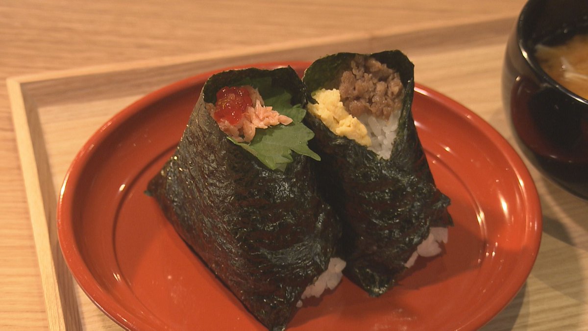 abn_tv's tweet photo. 9/5(土)の #駅テレマルシェ
グルメも！遊びも！生活も！ワクワクいっぱいの
複合型新スポット✨
４月以降に🆕オープンした３施設に注目👀

🔴#ライオンロック が茅野駅前に誕生した
食×暮らし×仕事の新拠点へ❣️
おにぎりカフェやブリュワリーなどの飲食スペースに
食料品店や書店📚
さらに！会員制オフィスやラウンジまで完備✨

🟢中田アナは岳都 #松本 に６月OPENの
食×古本×ギャラリーを組み合わせた複合施設へ🌟
#北アルプス 「#雲ノ平山荘」が仕掛けた〝山のアンテナショップ〟です🏬

🟡４月に小布施町にOPEN🆕
　中国茶カフェ×コワーキングスペース×ゲストハウスとは？🛋️進化系中国茶🍵をライオンロックがリポート🎤

📹中継は…#小諸城址懐古園 から🎵
100種類以上のワイン＆グルメ大集合🍷🧀
お酒大好き😘#ヤポンスキーこばやし画伯 がご紹介

#長峰悠也 @akagimine
#小林メイロ @LIONROCKKoba　
#地域振興 #複合施設 #食 #暮らし #仕事 #古本 #ギャラリー #コワーキングスペース #ゲストハウス #中国茶
#茅野 #ワクワクするベルビア
#小布施 #中国茶