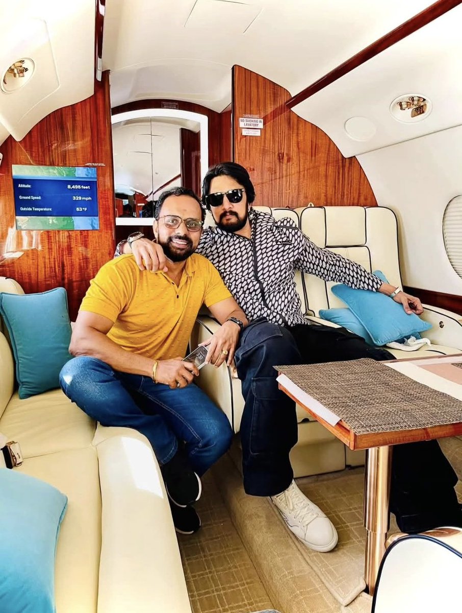 Chakravarthy_dj's tweet photo. Happy birth day.... ವಿಧಾನ ಸೌಧದ ಸಿಂಹಾಸನ ಈ ರಾಜನದಾಗಲಿ ♥️💛.... ಅಸ್ತಿತ್ವ ಸದಾ ಹರಸಲಿ....
#kichchasudeepa https://t.co/q2IB3ckTpk