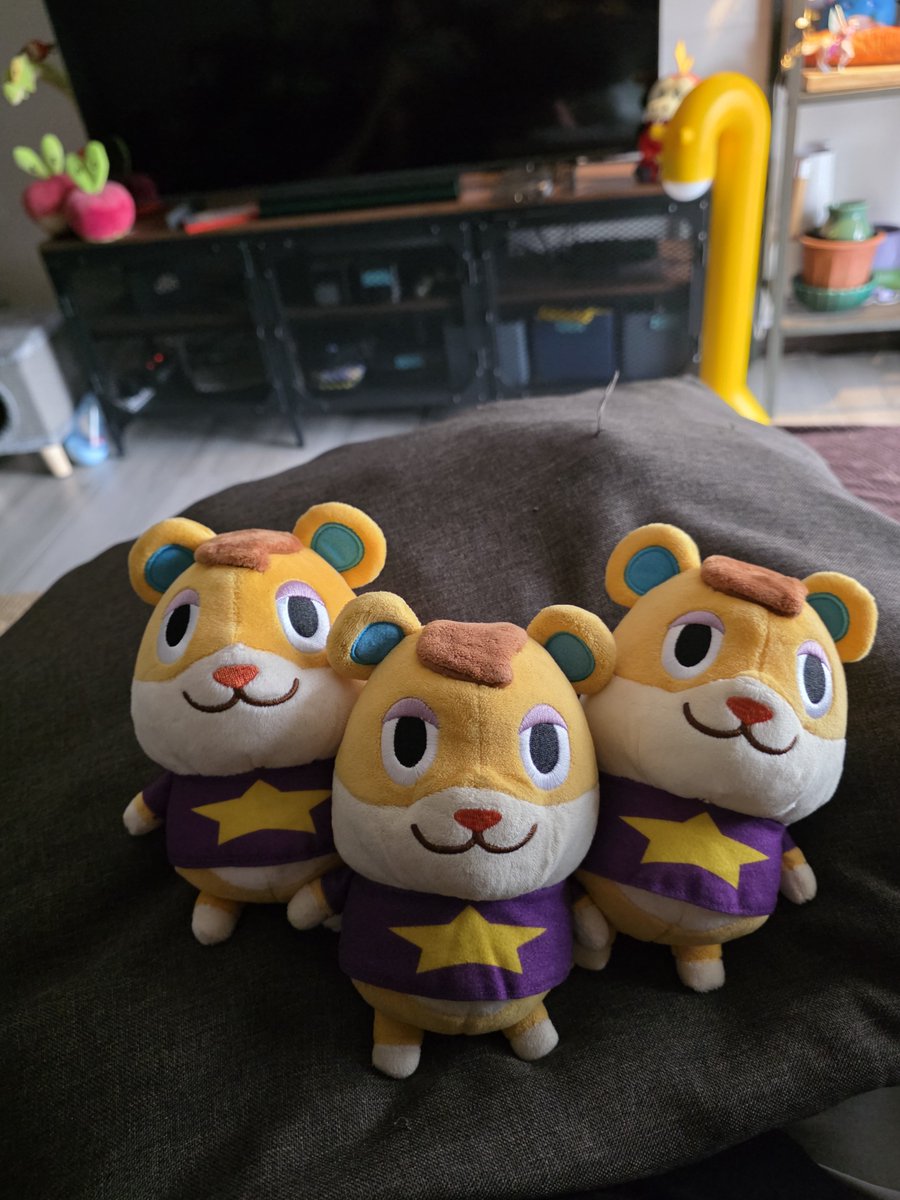 Hamletsuke's tweet photo. Triple Hamlet
.
.
.
#animalcrossing #hamlet #ACNH #どうぶつの森 #ハムスケ https://t.co/LdIbFqgqZM