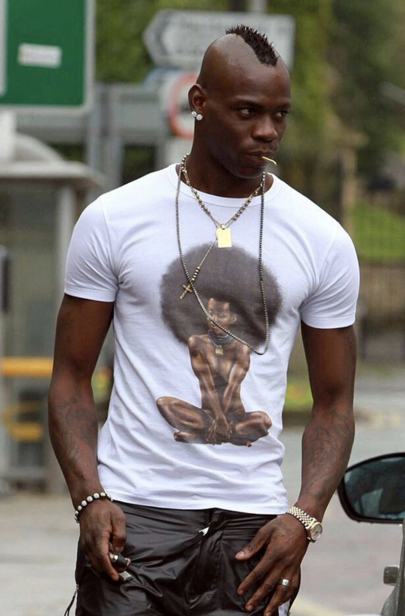 kyidle's tweet photo. nobody in football is serving puss like balotelli and pogba anymore https://t.co/6b62wr9FK2