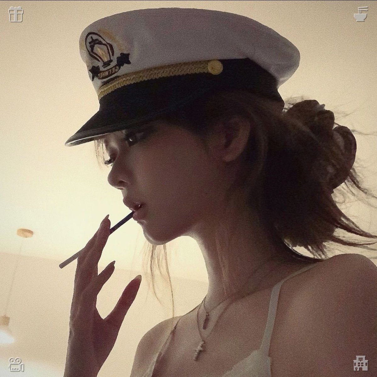 sasami0141's tweet photo. 🍨Strolling through summer, the season has come. "I adore you," she whispered, softly. "Beyond what language can express. I'm grateful you've given me a life I never imagined yearning for, a affection I never realized I craved, a sanctuary I never thought I possessed." Julia https://t.co/wTogDM0Vam