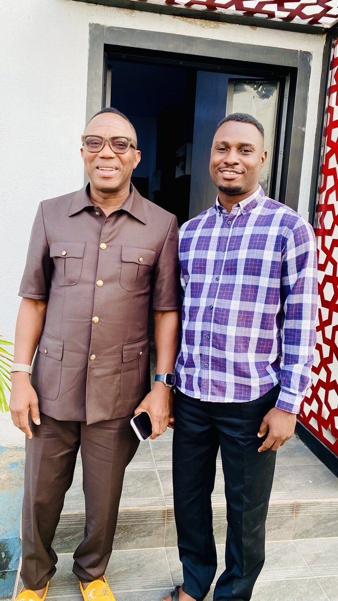 AACAlimoshoLG's tweet photo. AAC Alimosho chairman Comrade @oluwa_samuel and Our presidential candidate @sowore earlier yesterday. https://t.co/TFzVNRiuNq