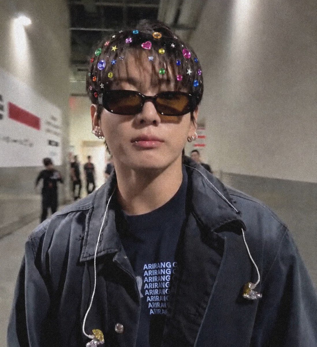 jungkookversex's tweet photo. bedazzled jungkook ✨ https://t.co/mxiMCRi9gi