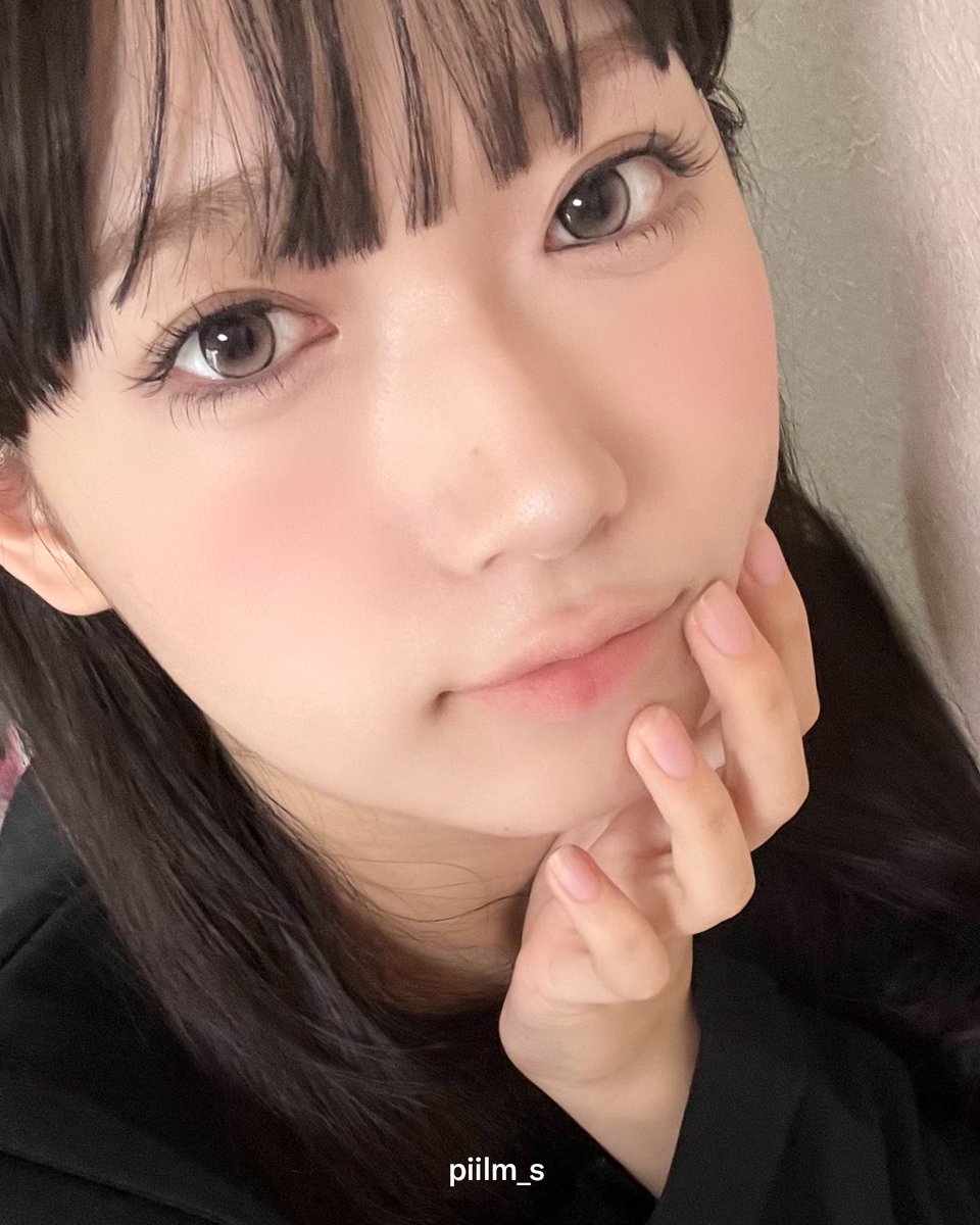 piilm_s's tweet photo. 🤍カバーメイク..?

tripleSのソヨンちゃんのメイクがいつも可愛いので真似してみた(ง •̀_•́)ง
個人的なお気に入りはチークのぽわん感♩
BBIAのマットティントの色味はモルモルメイクにも使えそう💭 https://t.co/1cA28jdYVU