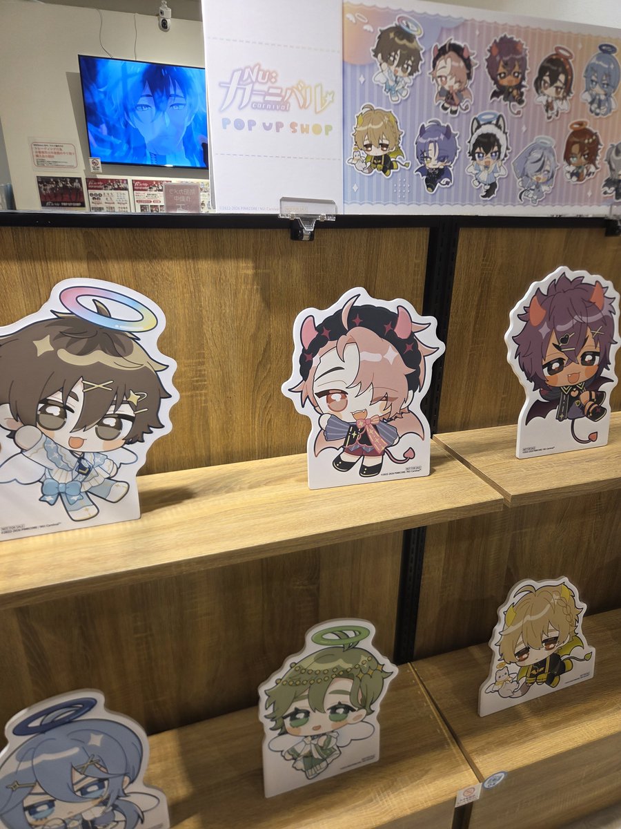kashiro_bomber's tweet photo. NUカーニバルのポップアップショップ行ってきましたー！！かわいー！！ https://t.co/IAyIz6WxqL