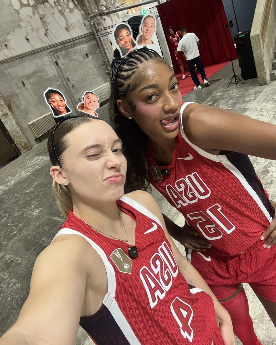 wafflesreese's tweet photo. PAIGEL POOKIES😭😭🥹 https://t.co/8jgravcDlW