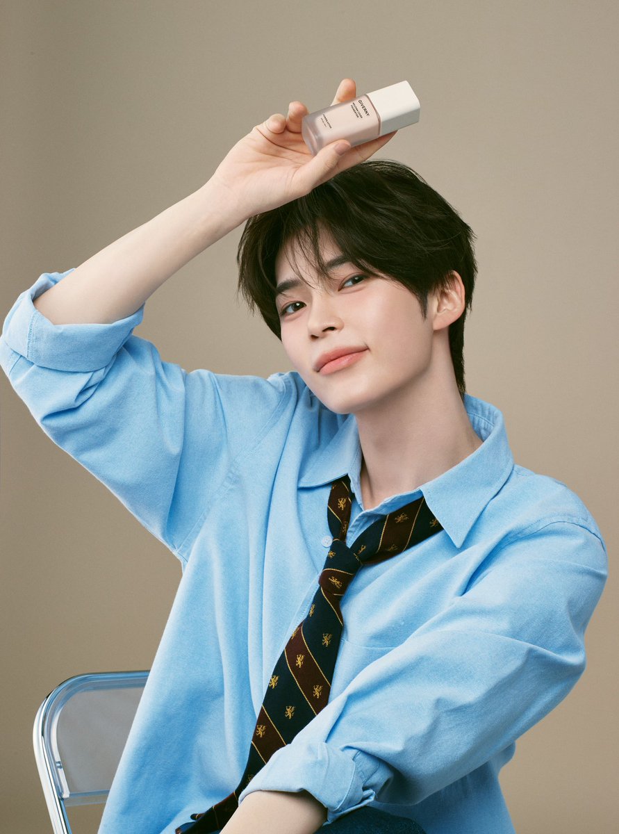 shbpics's tweet photo. Sung Hanbin for Giverny🤎 https://t.co/bLhQDQHaGH