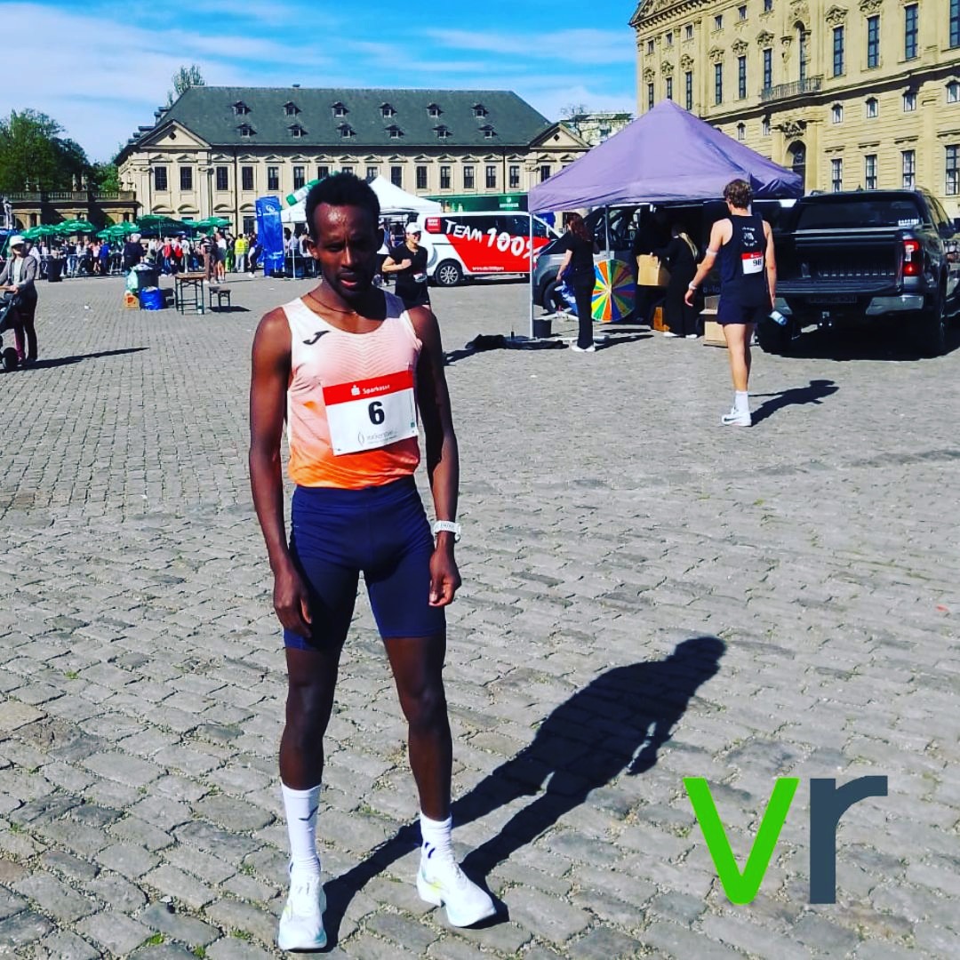 Babydohe's tweet photo. Moges Dargie Mengesha on the podium with third place at the prestigious Residenzlauf in Würzburg, once one of the world’s fastest 10K races. After difficult weeks, Moges is making his comeback. Thanks to the organizers and ISB Berlin for their trust. https://t.co/0aXLfYlDdL