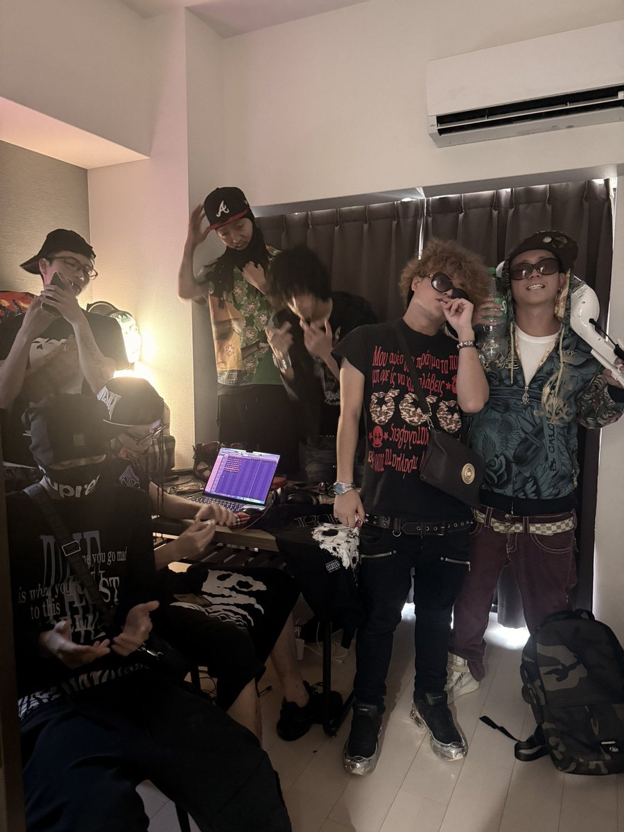bby_skiibo11's tweet photo. Kansai shi🔌🤝 https://t.co/IxYMDnalL2
